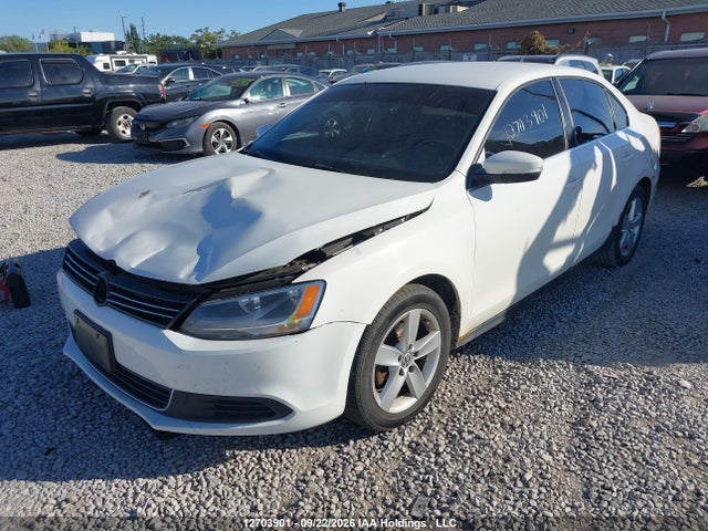 2011 Volkswagen Jetta 2.5l Comfortline/2.5l Sportline მანქანა იყიდება აუქციონზე, vin: 3VWDX7AJXBM017057, აუქციონის ნომერი: 12703901