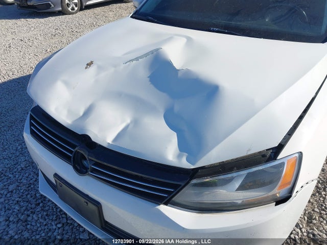 2011 Volkswagen Jetta 2.5l Comfortline/2.5l Sportline მანქანა იყიდება აუქციონზე, vin: 3VWDX7AJXBM017057, აუქციონის ნომერი: 12703901