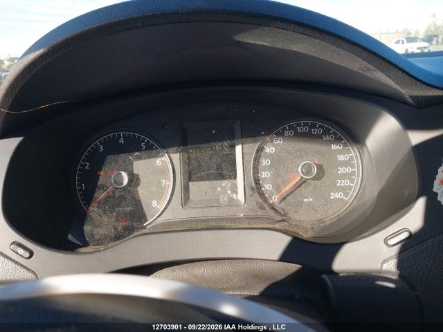 2011 Volkswagen Jetta 2.5l Comfortline/2.5l Sportline მანქანა იყიდება აუქციონზე, vin: 3VWDX7AJXBM017057, აუქციონის ნომერი: 12703901