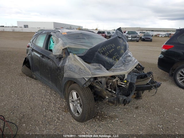 12703911 :رقم المزاد ، KM8K1CAB5NU828452 vin ، 2022 Hyundai Kona Se مزاد بيع