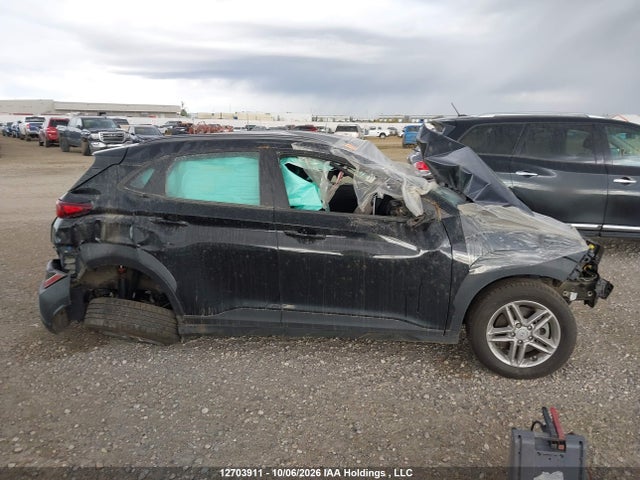 12703911 :رقم المزاد ، KM8K1CAB5NU828452 vin ، 2022 Hyundai Kona Se مزاد بيع