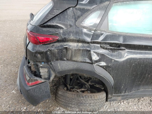 12703911 :رقم المزاد ، KM8K1CAB5NU828452 vin ، 2022 Hyundai Kona Se مزاد بيع