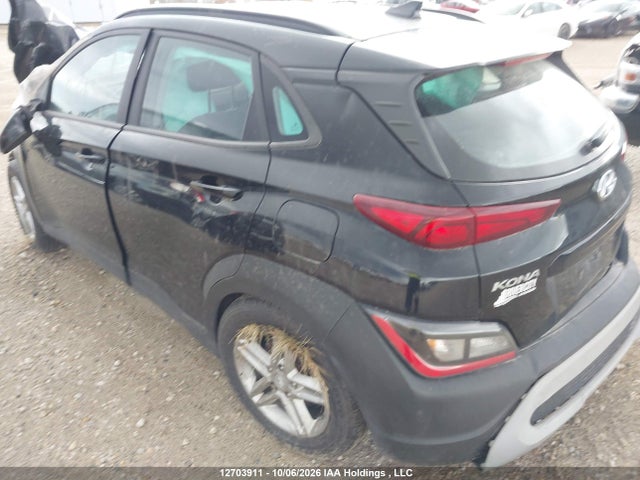 12703911 :رقم المزاد ، KM8K1CAB5NU828452 vin ، 2022 Hyundai Kona Se مزاد بيع