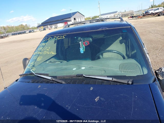 12703925 :رقم المزاد ، 1GNDT13W8W2249472 vin ، 1998 Chevrolet Blazer مزاد بيع