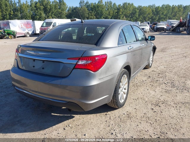 2013 Chrysler 200 Limited მანქანა იყიდება აუქციონზე, vin: 1C3CCBCB2DN669073, აუქციონის ნომერი: 12703926