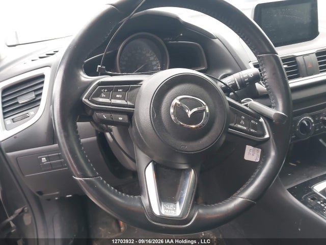 12703932 :رقم المزاد ، JM1BN1L76J1184090 vin ، 2018 Mazda Mazda3 50th Anniversary Edition/gs مزاد بيع