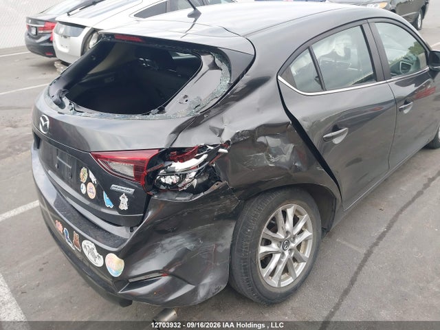 12703932 :رقم المزاد ، JM1BN1L76J1184090 vin ، 2018 Mazda Mazda3 50th Anniversary Edition/gs مزاد بيع