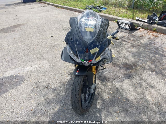Продажа на аукционе авто 2022 Aprilia Rsv4 1100 Factory, vin: ZD4KYUB0XNS000447, номер лота: 12703978
