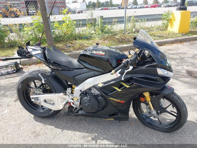 Продажа на аукционе авто 2022 Aprilia Rsv4 1100 Factory, vin: ZD4KYUB0XNS000447, номер лота: 12703978