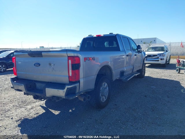 Ford F-350 Xlt 2023 1FT8W3BT3PED57812 Image 4