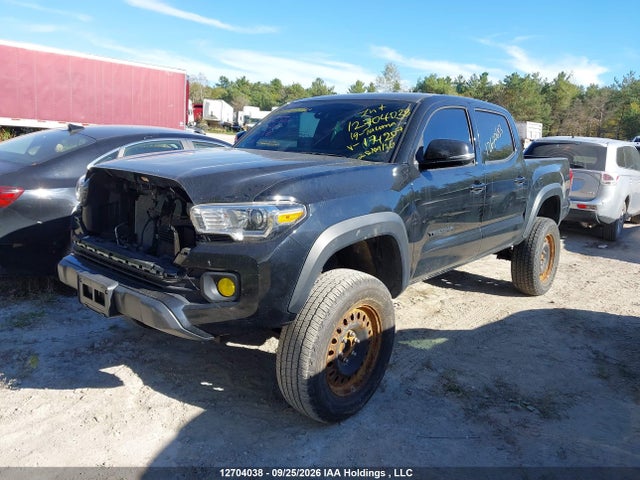 Toyota Tacoma 2019 5TFCZ5AN6KX174207 Image 2