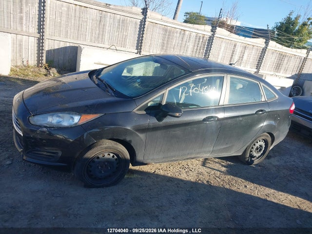 12704040 :رقم المزاد ، 3FADP4BJ0FM212239 vin ، 2015 Ford Fiesta Se مزاد بيع