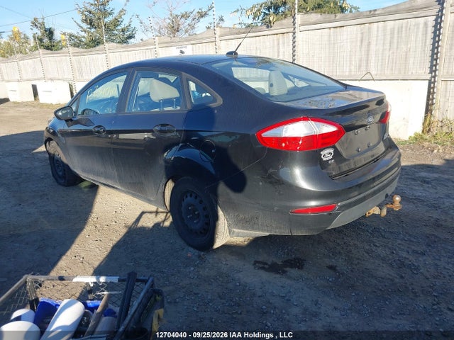 12704040 :رقم المزاد ، 3FADP4BJ0FM212239 vin ، 2015 Ford Fiesta Se مزاد بيع