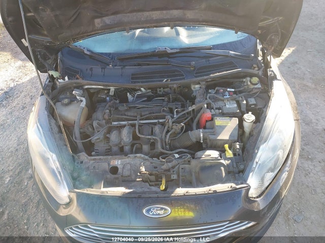12704040 :رقم المزاد ، 3FADP4BJ0FM212239 vin ، 2015 Ford Fiesta Se مزاد بيع