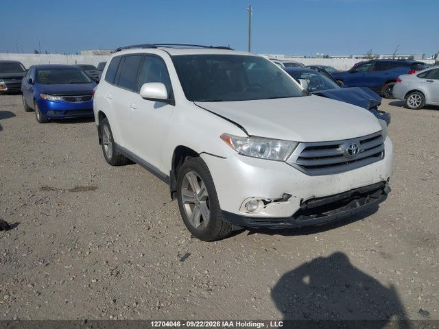 Aukcja sprzedaży 2013 Toyota Highlander V6, vin: 5TDBK3EH6DS235623, numer aukcji: 12704046
