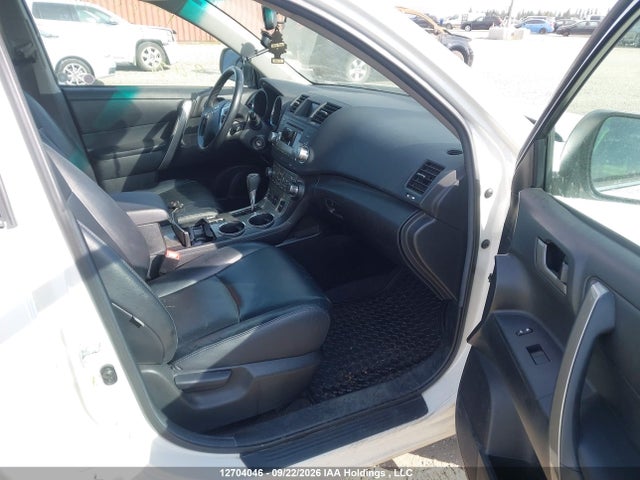 Aukcja sprzedaży 2013 Toyota Highlander V6, vin: 5TDBK3EH6DS235623, numer aukcji: 12704046