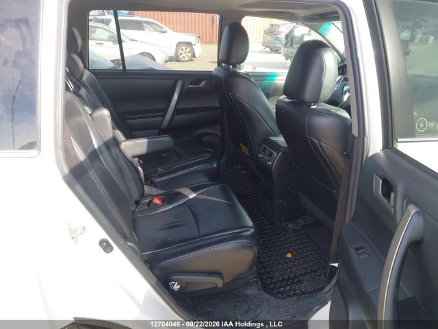 Aukcja sprzedaży 2013 Toyota Highlander V6, vin: 5TDBK3EH6DS235623, numer aukcji: 12704046