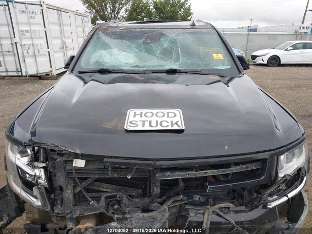 12704052 :رقم المزاد ، 1GNSKCKJ8KR146288 vin ، 2019 Chevrolet Tahoe K1500 Premier مزاد بيع