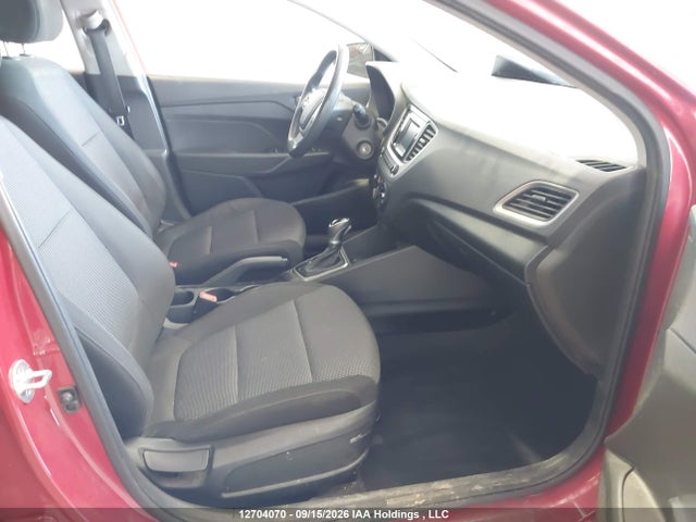 12704070 :رقم المزاد ، 3KPC24A3XKE078190 vin ، 2019 Hyundai Accent Se/sel مزاد بيع