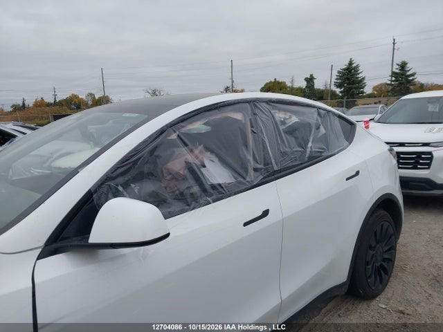 12704086 :رقم المزاد ، 7SAYGDEE7PF689592 vin ، 2023 Tesla Model Y مزاد بيع