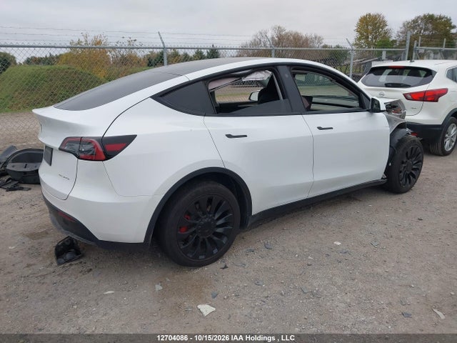 12704086 :رقم المزاد ، 7SAYGDEE7PF689592 vin ، 2023 Tesla Model Y مزاد بيع