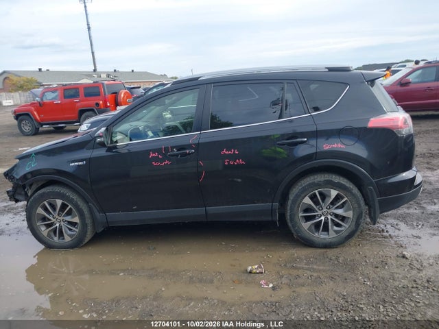 Aukcja sprzedaży 2017 Toyota Rav4 Hybrid Le+, vin: JTMRJREV4HD070750, numer aukcji: 12704101