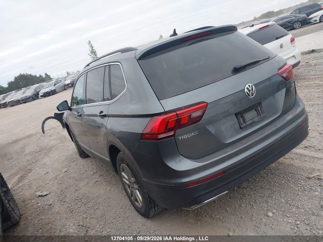 Volkswagen Tiguan 2018 3VV2B7AX2JM082742 Image 3