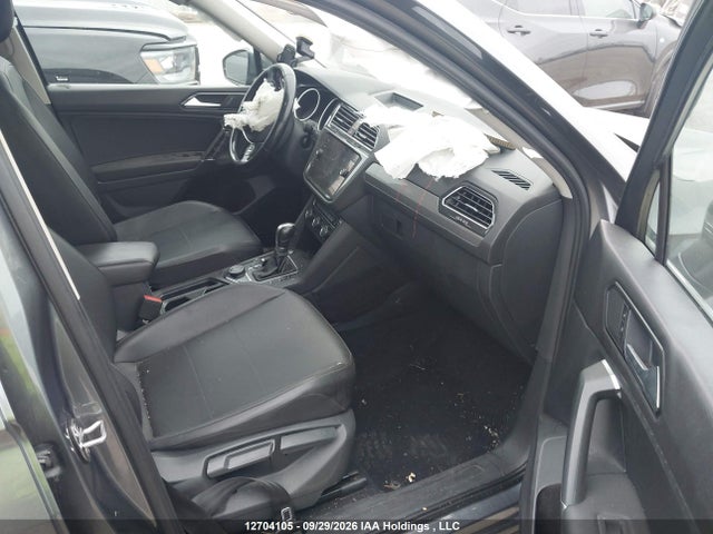 Volkswagen Tiguan 2018 3VV2B7AX2JM082742 Image 5