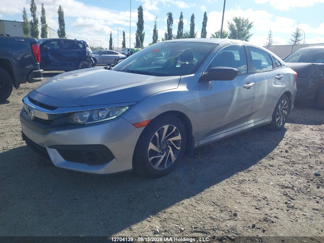 2HGFC2F81JH040032 Honda CIVIC EX