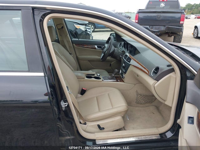 12704171 :رقم المزاد ، WDDGF8BB8CA635479 vin ، 2012 Mercedes-benz C 300 4matic مزاد بيع