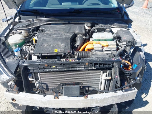 KMHC65LD0LU215698 Hyundai IONIQ SE