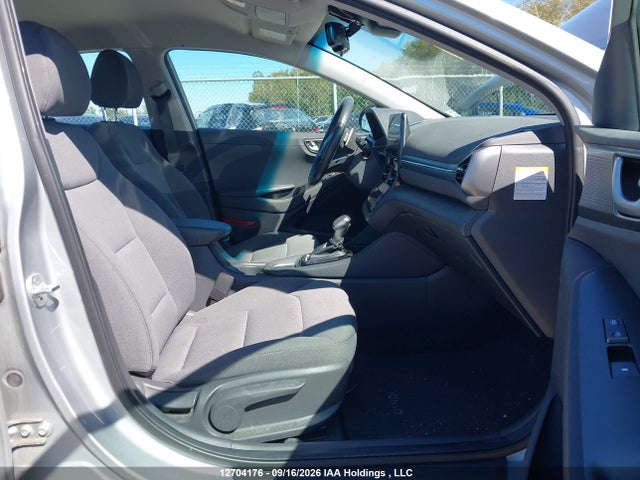 KMHC65LD0LU215698 Hyundai IONIQ SE