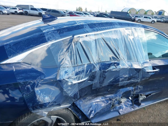 Продажа на аукционе авто 2018 Honda Accord Exl, vin: 1HGCV1F5XJA800213, номер лота: 12704177