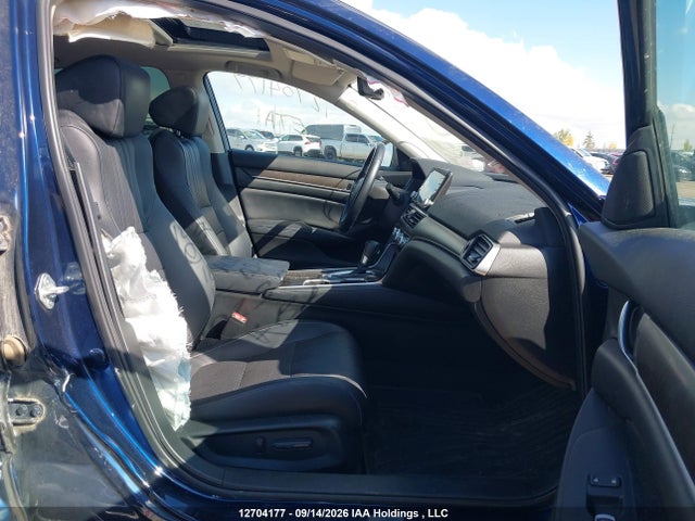 Продажа на аукционе авто 2018 Honda Accord Exl, vin: 1HGCV1F5XJA800213, номер лота: 12704177