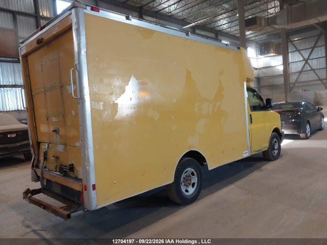 2007 Chevrolet Express Cutaway Work Van მანქანა იყიდება აუქციონზე, vin: 1GBHG31V871218111, აუქციონის ნომერი: 12704197