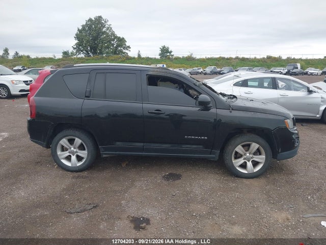12704203 :رقم المزاد ، 1C4NJDAB6GD571554 vin ، 2016 Jeep Compass مزاد بيع