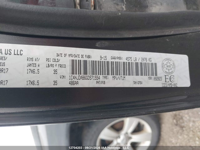 12704203 :رقم المزاد ، 1C4NJDAB6GD571554 vin ، 2016 Jeep Compass مزاد بيع