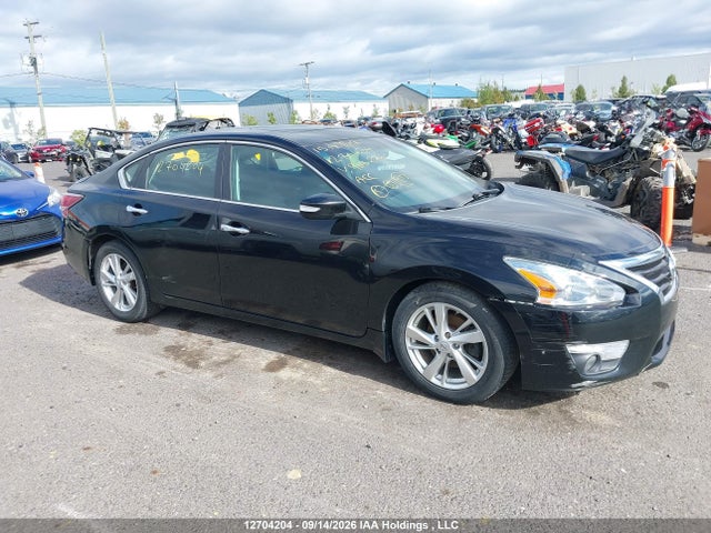 12704204 :رقم المزاد ، 1N4AL3AP7FN906270 vin ، 2015 Nissan Altima 2.5/s/sv/sl مزاد بيع