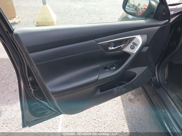 12704204 :رقم المزاد ، 1N4AL3AP7FN906270 vin ، 2015 Nissan Altima 2.5/s/sv/sl مزاد بيع