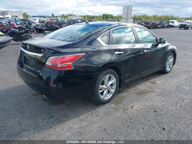 12704204 :رقم المزاد ، 1N4AL3AP7FN906270 vin ، 2015 Nissan Altima 2.5/s/sv/sl مزاد بيع