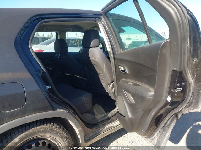 12704209 :رقم المزاد ، 3GNCJKSB6FL237440 vin ، 2015 Chevrolet Trax Ls مزاد بيع