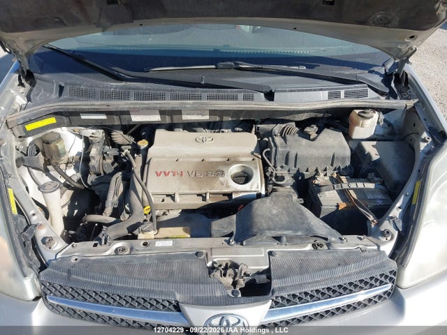 12704229 :رقم المزاد ، 5TDBA22C35S040182 vin ، 2005 Toyota Sienna Xle/xle Limited مزاد بيع