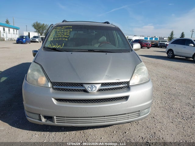 12704229 :رقم المزاد ، 5TDBA22C35S040182 vin ، 2005 Toyota Sienna Xle/xle Limited مزاد بيع