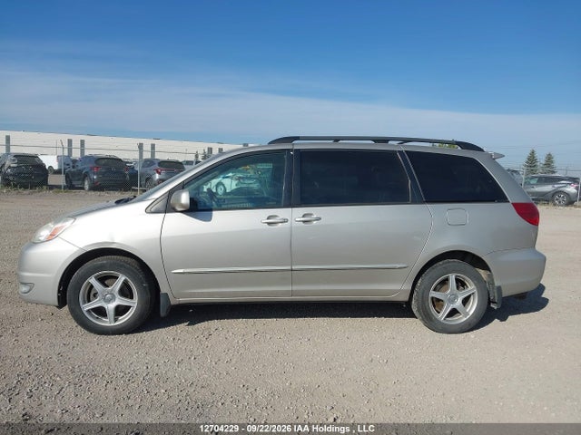 12704229 :رقم المزاد ، 5TDBA22C35S040182 vin ، 2005 Toyota Sienna Xle/xle Limited مزاد بيع