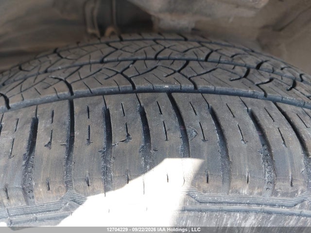 12704229 :رقم المزاد ، 5TDBA22C35S040182 vin ، 2005 Toyota Sienna Xle/xle Limited مزاد بيع