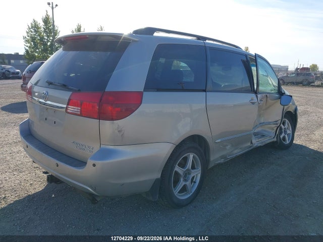 12704229 :رقم المزاد ، 5TDBA22C35S040182 vin ، 2005 Toyota Sienna Xle/xle Limited مزاد بيع