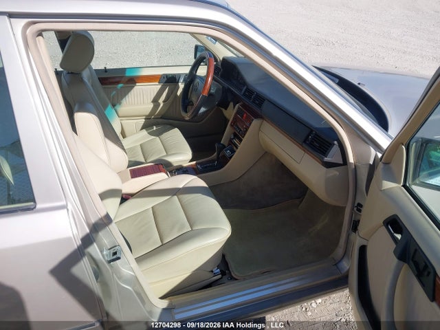 Aukcja sprzedaży 1992 Mercedes-benz C Class, vin: WDBED30E8NB680263, numer aukcji: 12704298