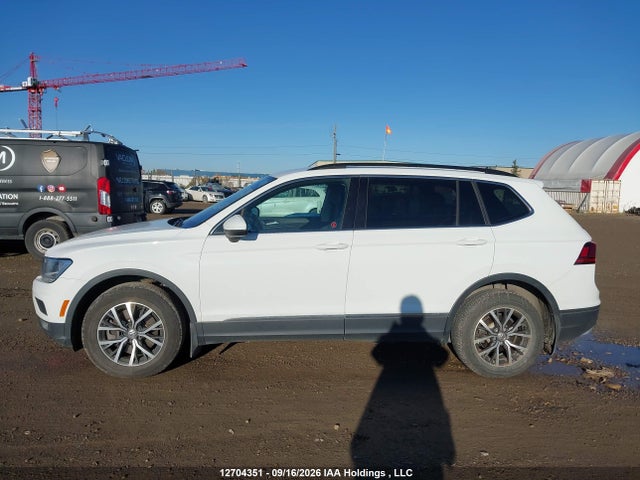 Продаж на аукціоні авто 2018 Volkswagen Tiguan Se/sel, vin: 3VV2B7AX9JM172096, номер лоту: 12704351