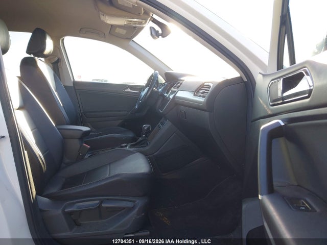 Продаж на аукціоні авто 2018 Volkswagen Tiguan Se/sel, vin: 3VV2B7AX9JM172096, номер лоту: 12704351