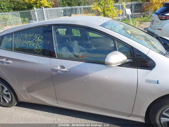 Toyota Prius Prime Upgrade 2018 JTDKARFP7J3098085 Image 13